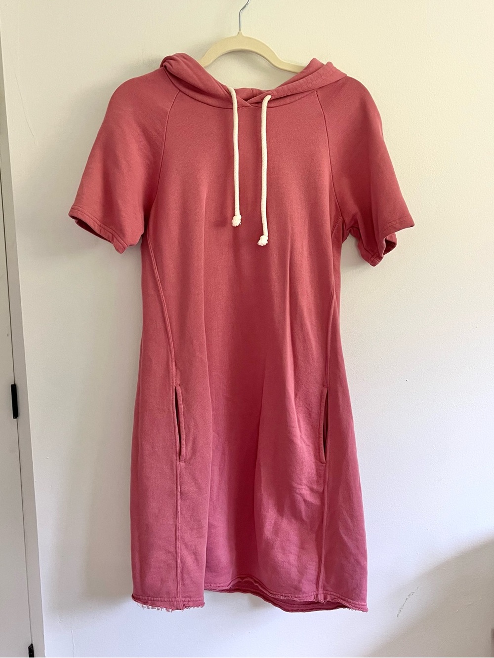 Pact Pink Short-Sleeve Hoodie Sweatshirt Dress Pockets Casual Comfy Sporty Small